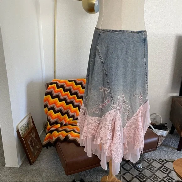 SOLD Vintage H.I.T Jeans USA Fairy Boho Denim Embellished Embroidered Skirt - Picture 3 of 10